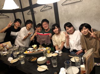 徳村助教の誕生日会